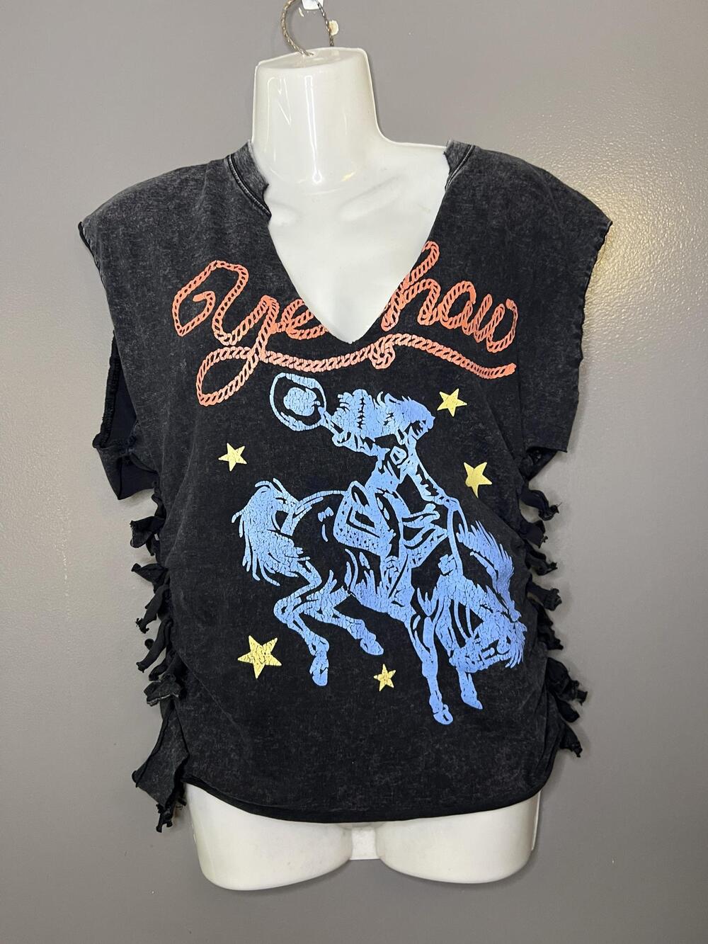 Yeehaw Graphic Shirt Womens Small Black Sleeveless V Neck Western Rodeo Cowgirl - Picture 2 of 8